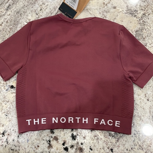 The North face crop top size small-medium - Picture 4 of 7